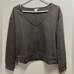 Ten tree v-neck long sleeve